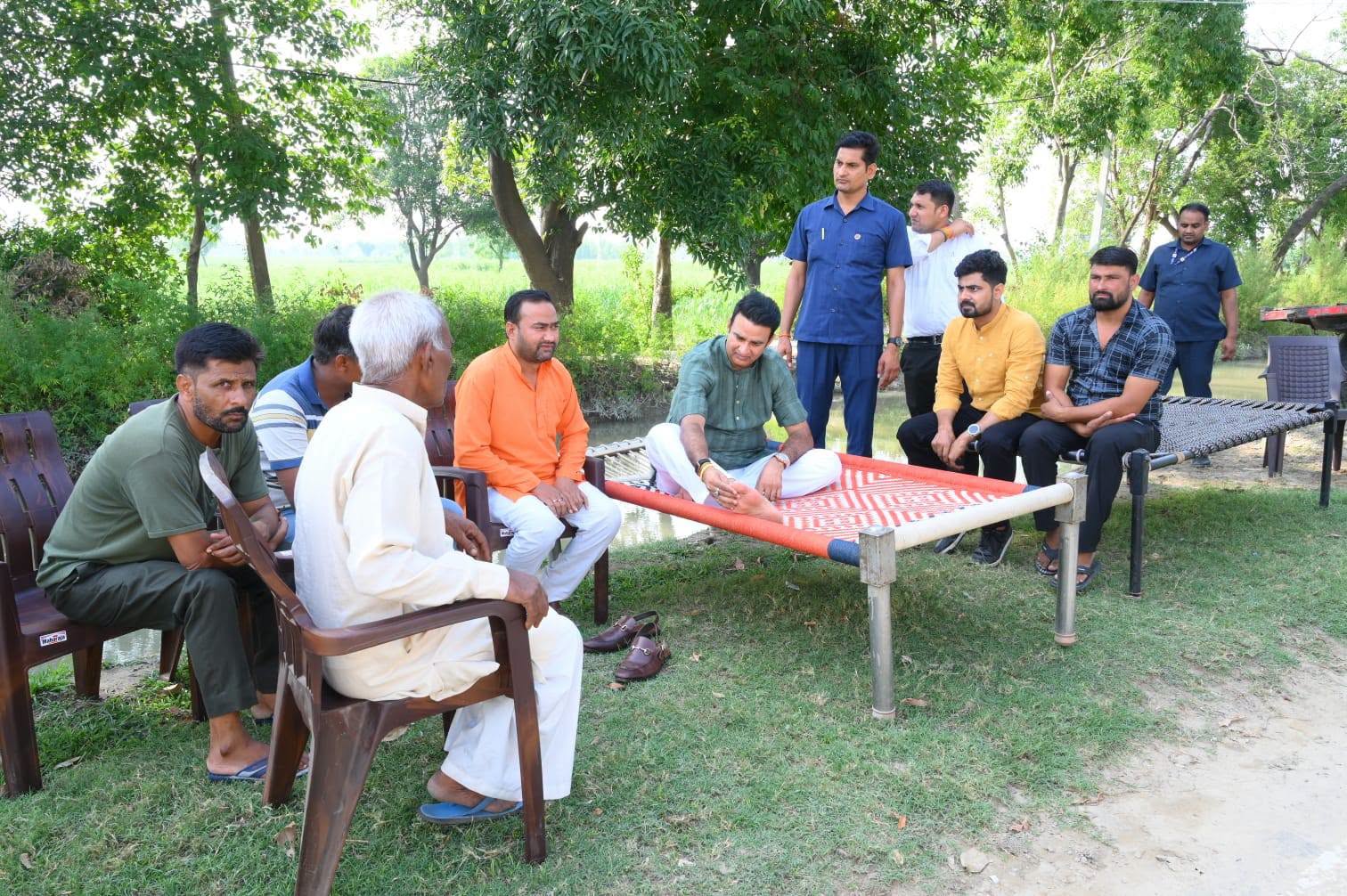 जनसेवा का पल