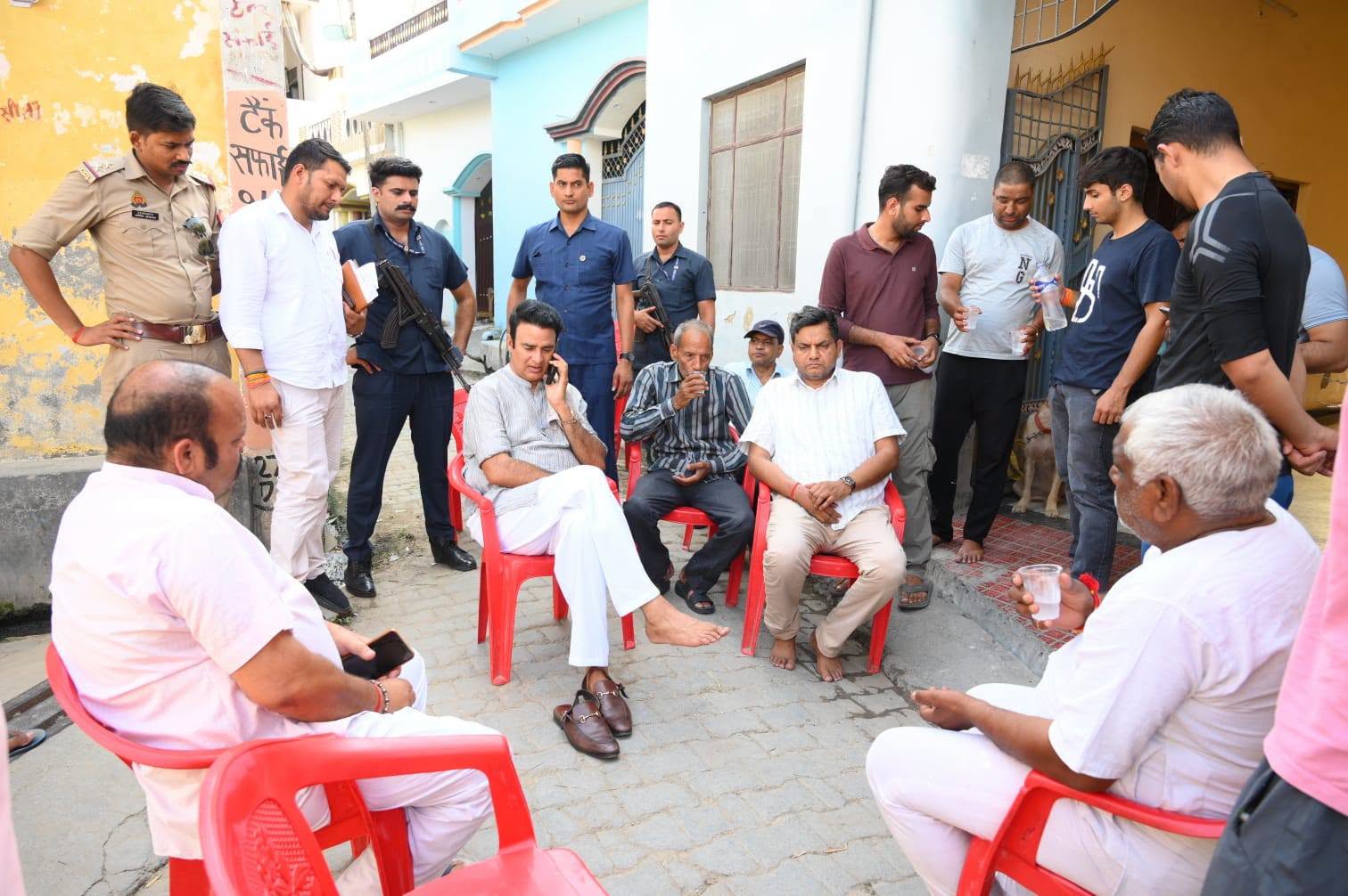 जनसेवा का पल