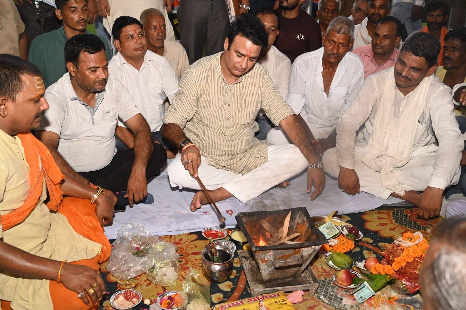 जनसेवा का पल