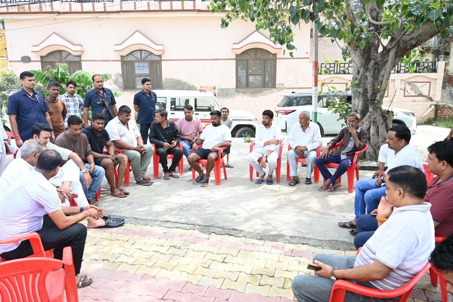जनसेवा का पल