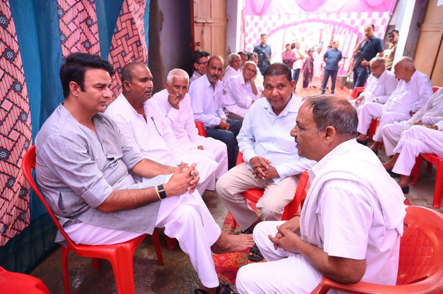 जनसेवा का पल