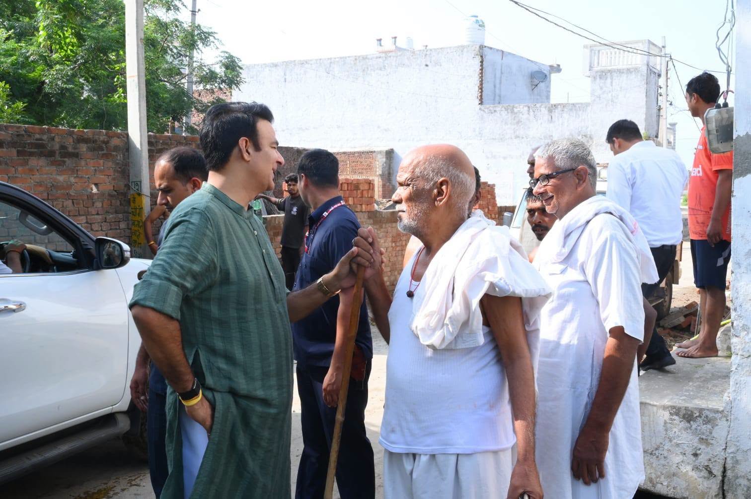 जनसेवा का पल