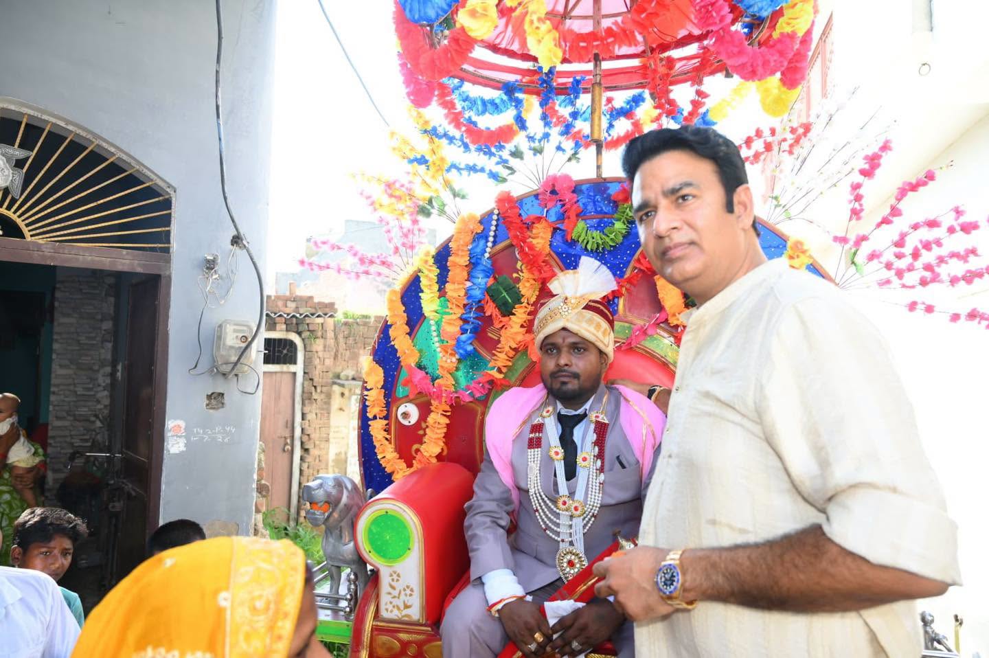 जनसेवा का पल