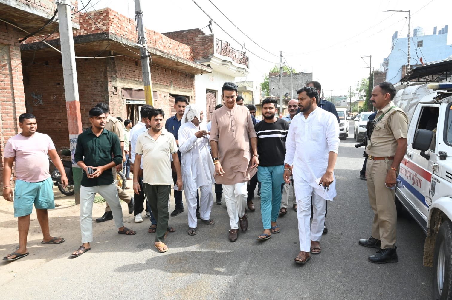 जनसेवा का पल