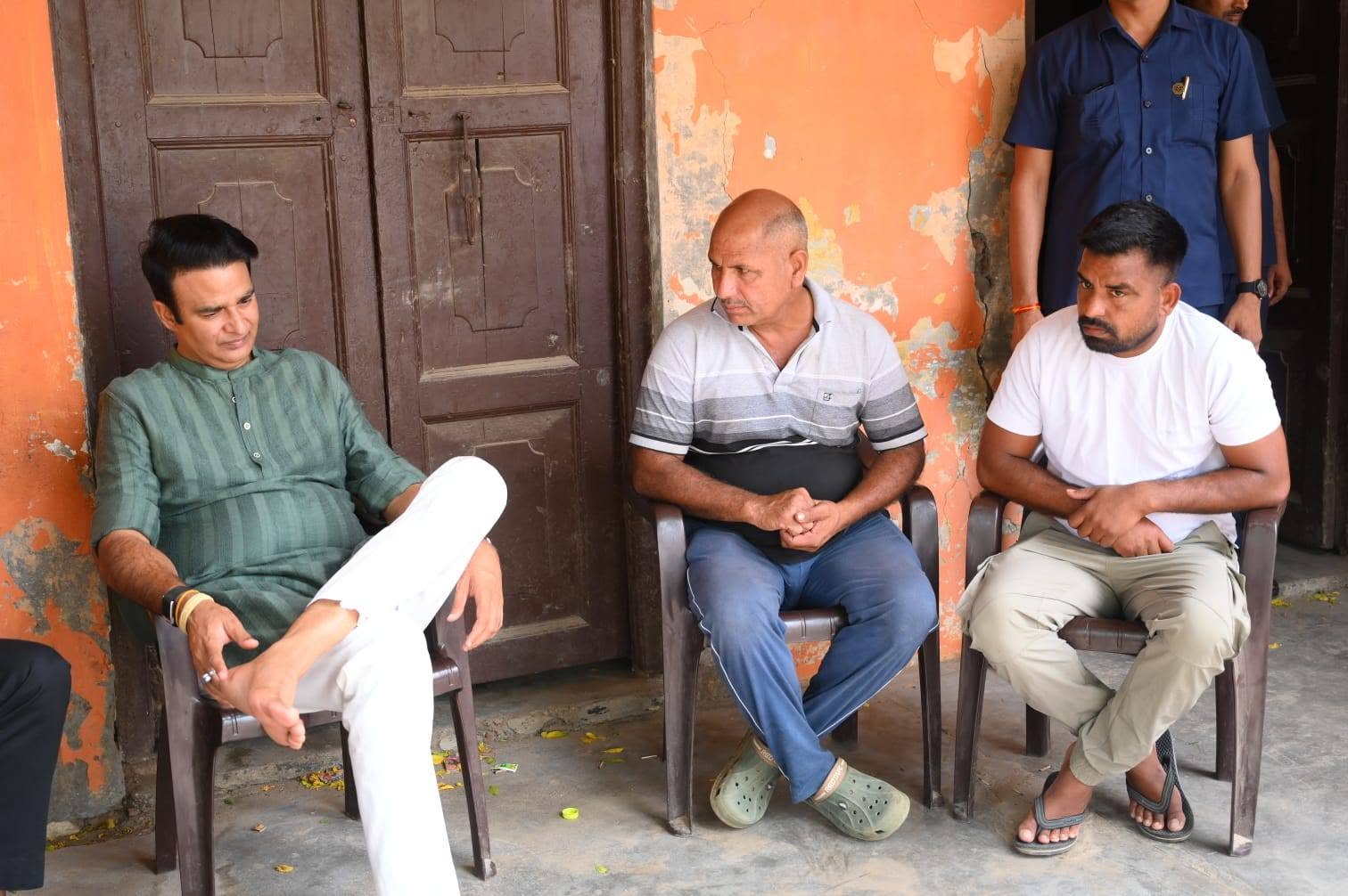 जनसेवा का पल