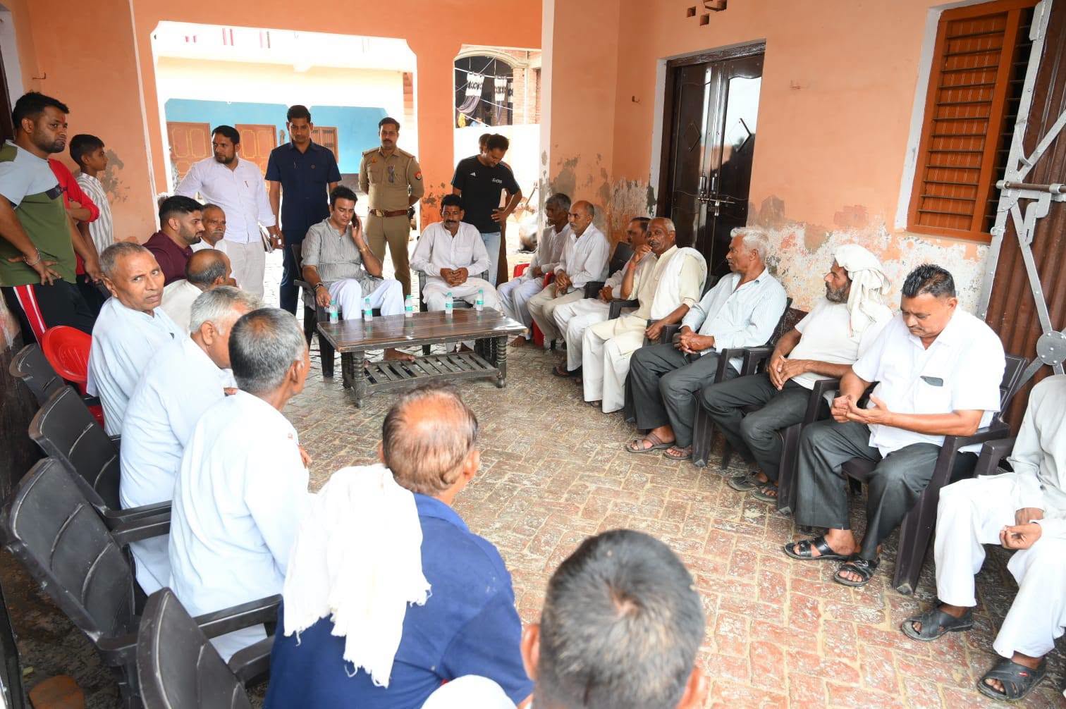जनसेवा का पल