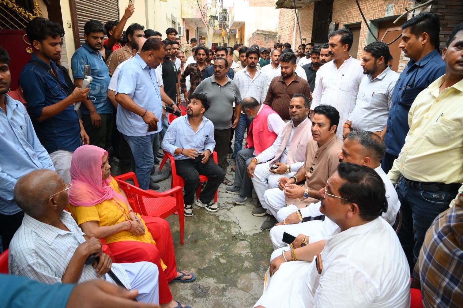 जनसेवा का पल