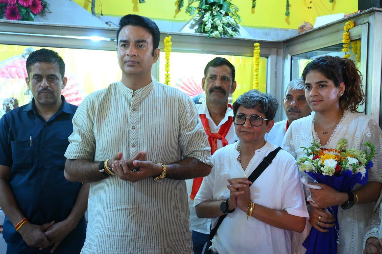 जनसेवा का पल