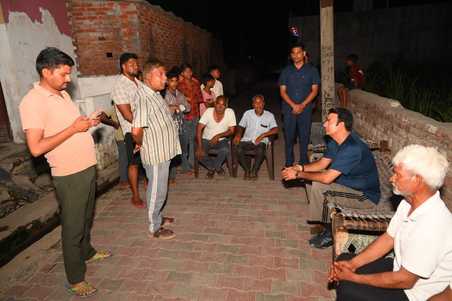 जनसेवा का पल