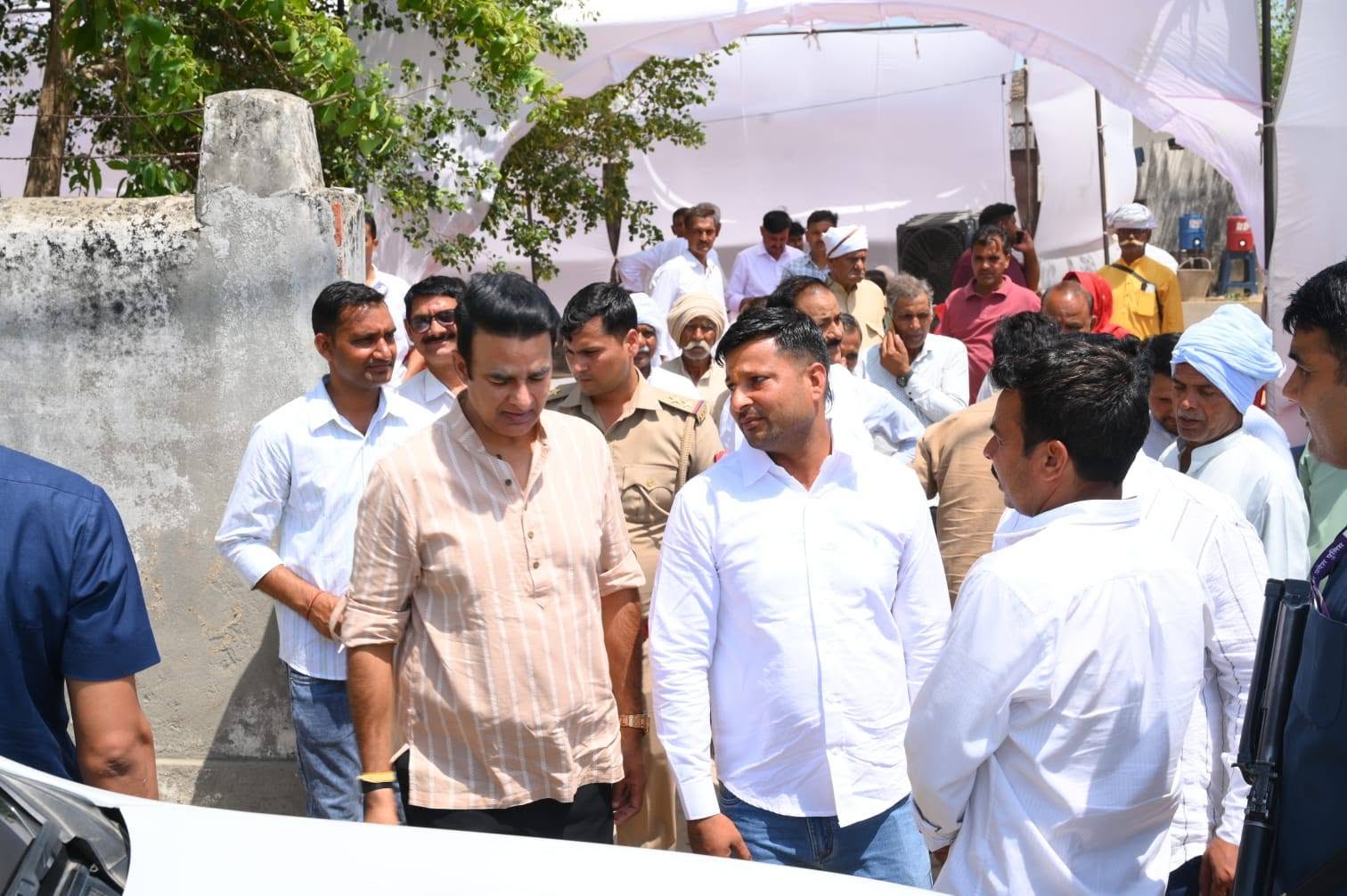 जनसेवा का पल