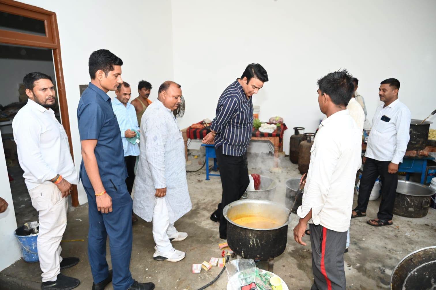 जनसेवा का पल