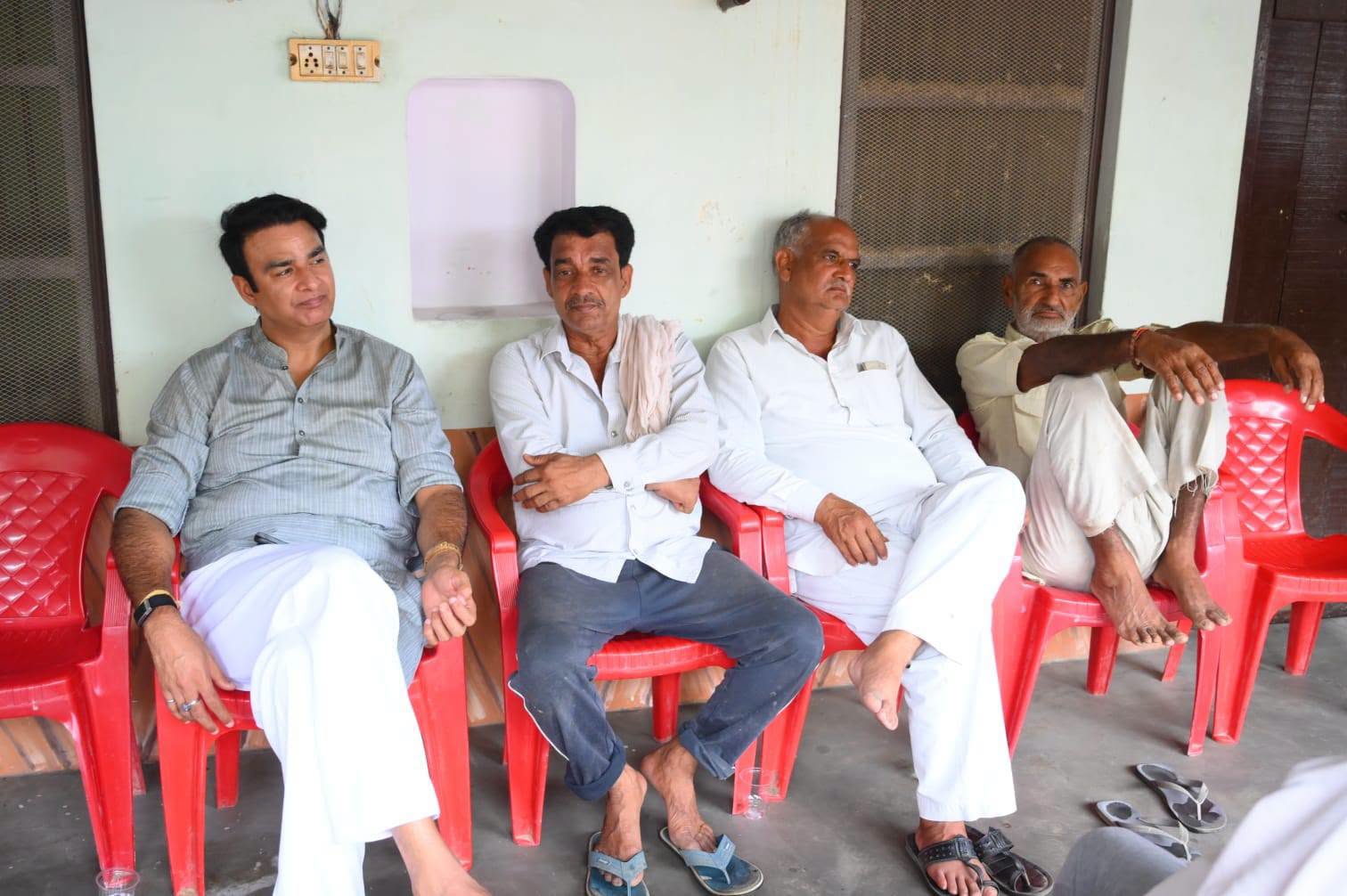 जनसेवा का पल