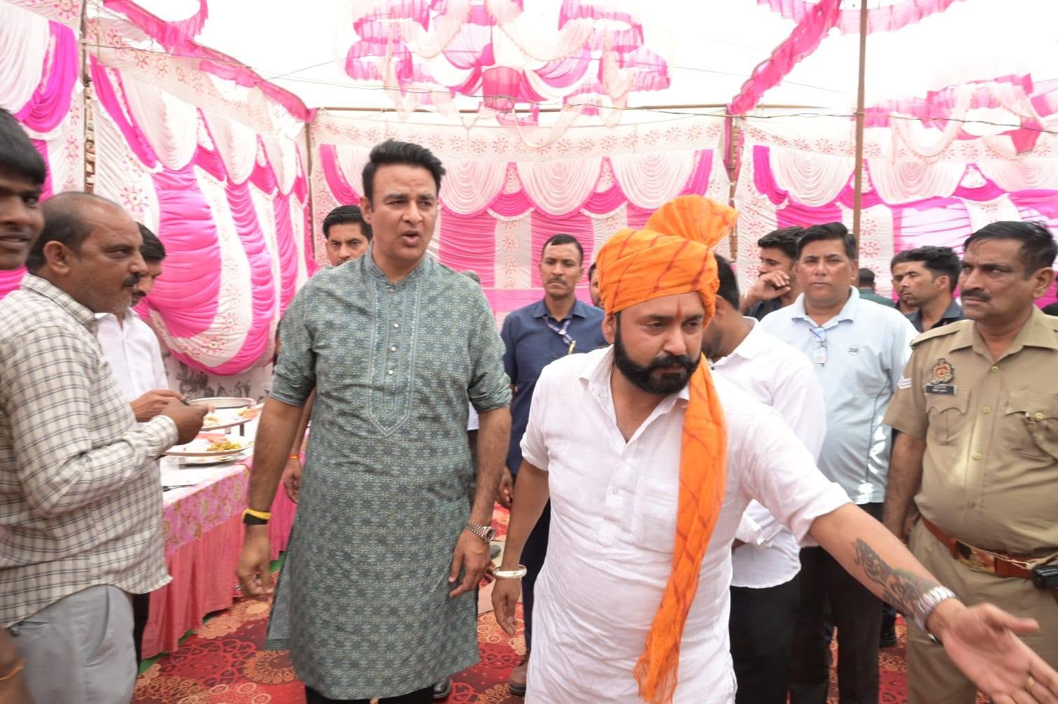 जनसेवा का पल