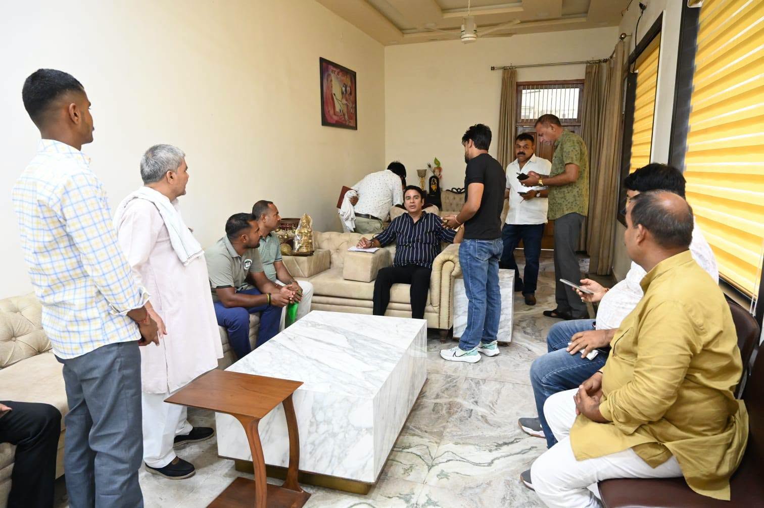 जनसेवा का पल