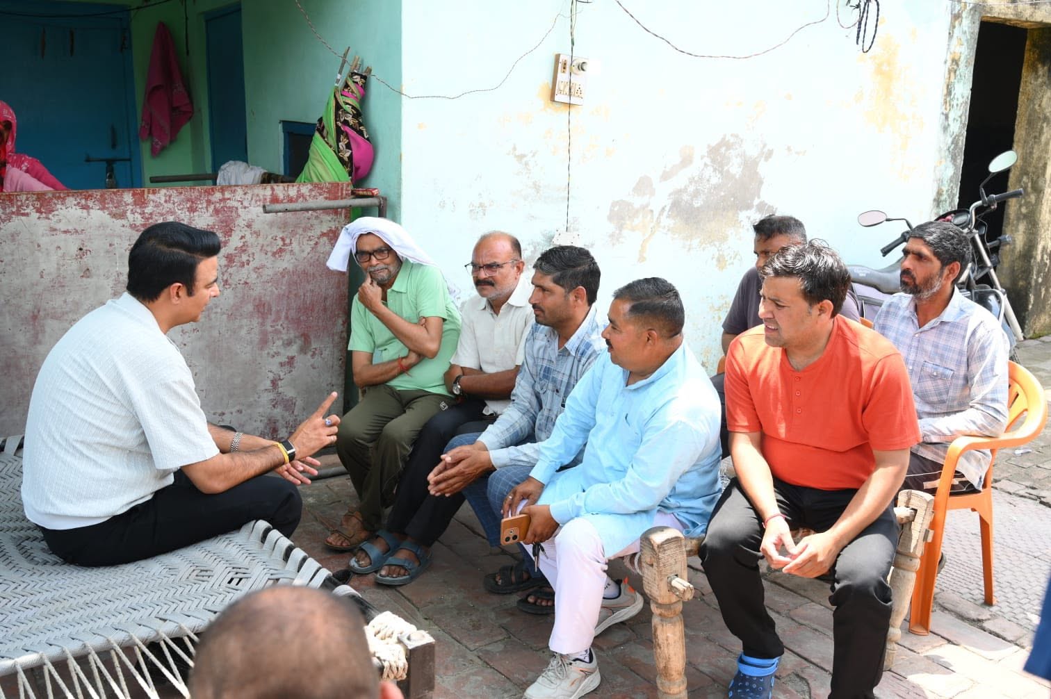 जनसेवा का पल