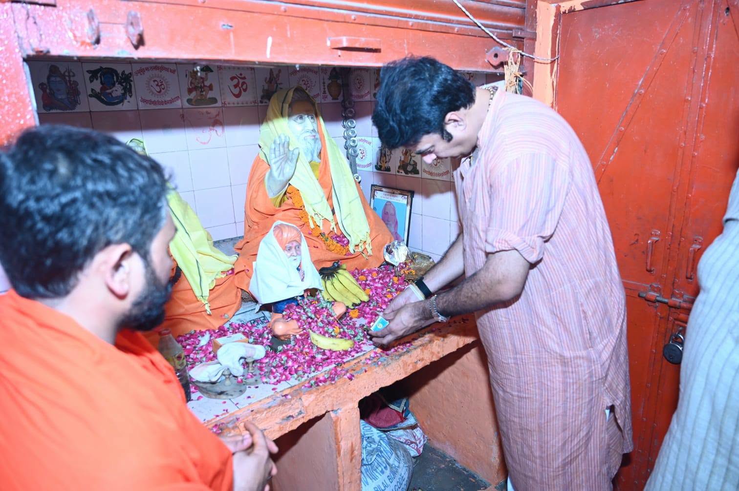 जनसेवा का पल