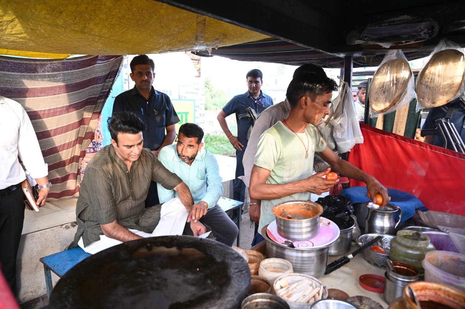 जनसेवा का पल