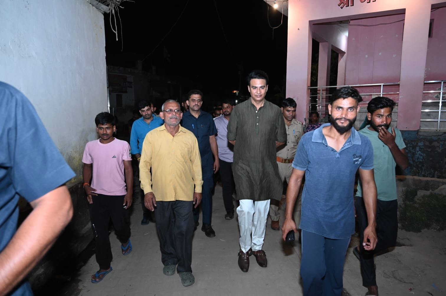 जनसेवा का पल