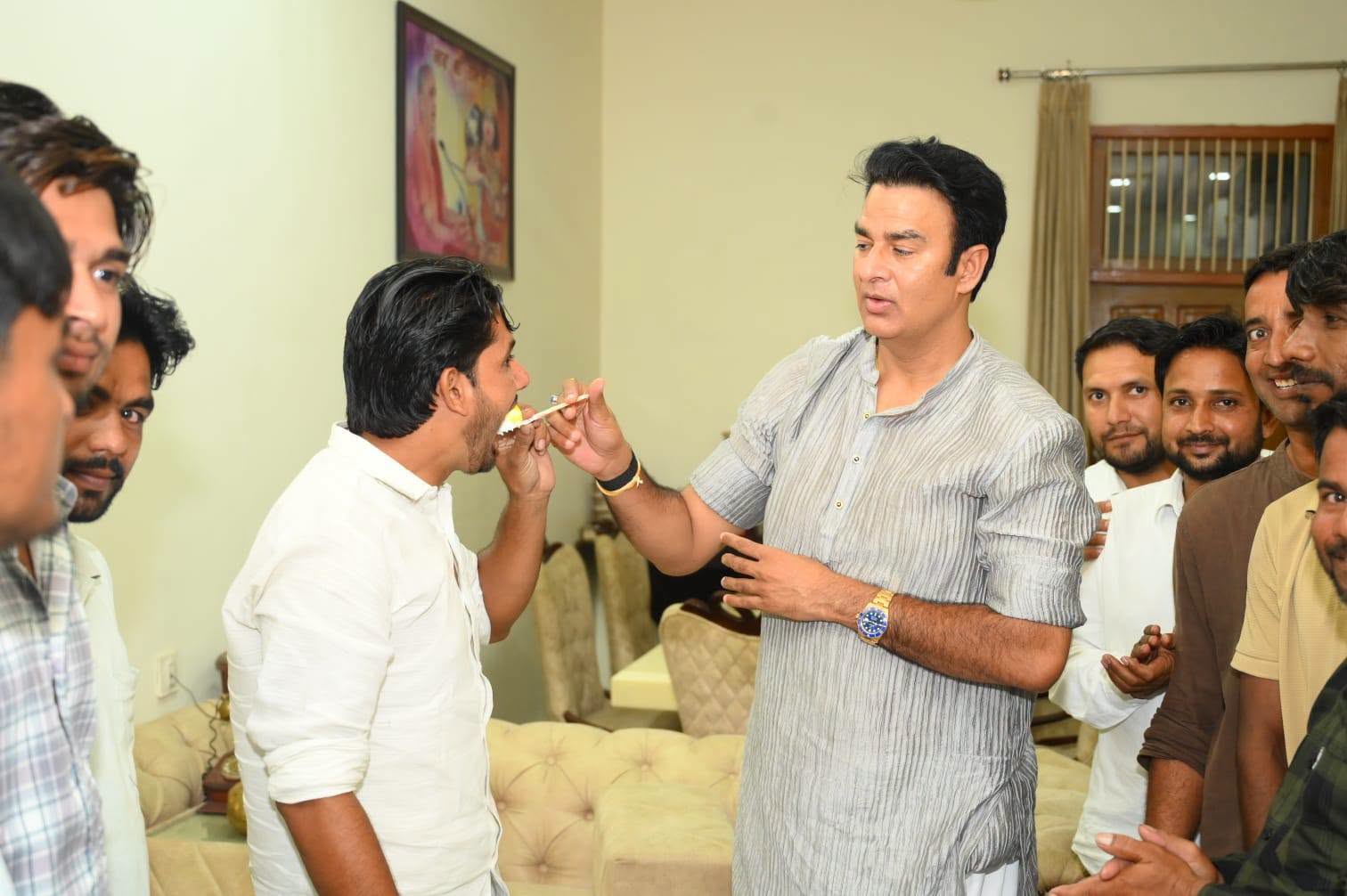 जनसेवा का पल