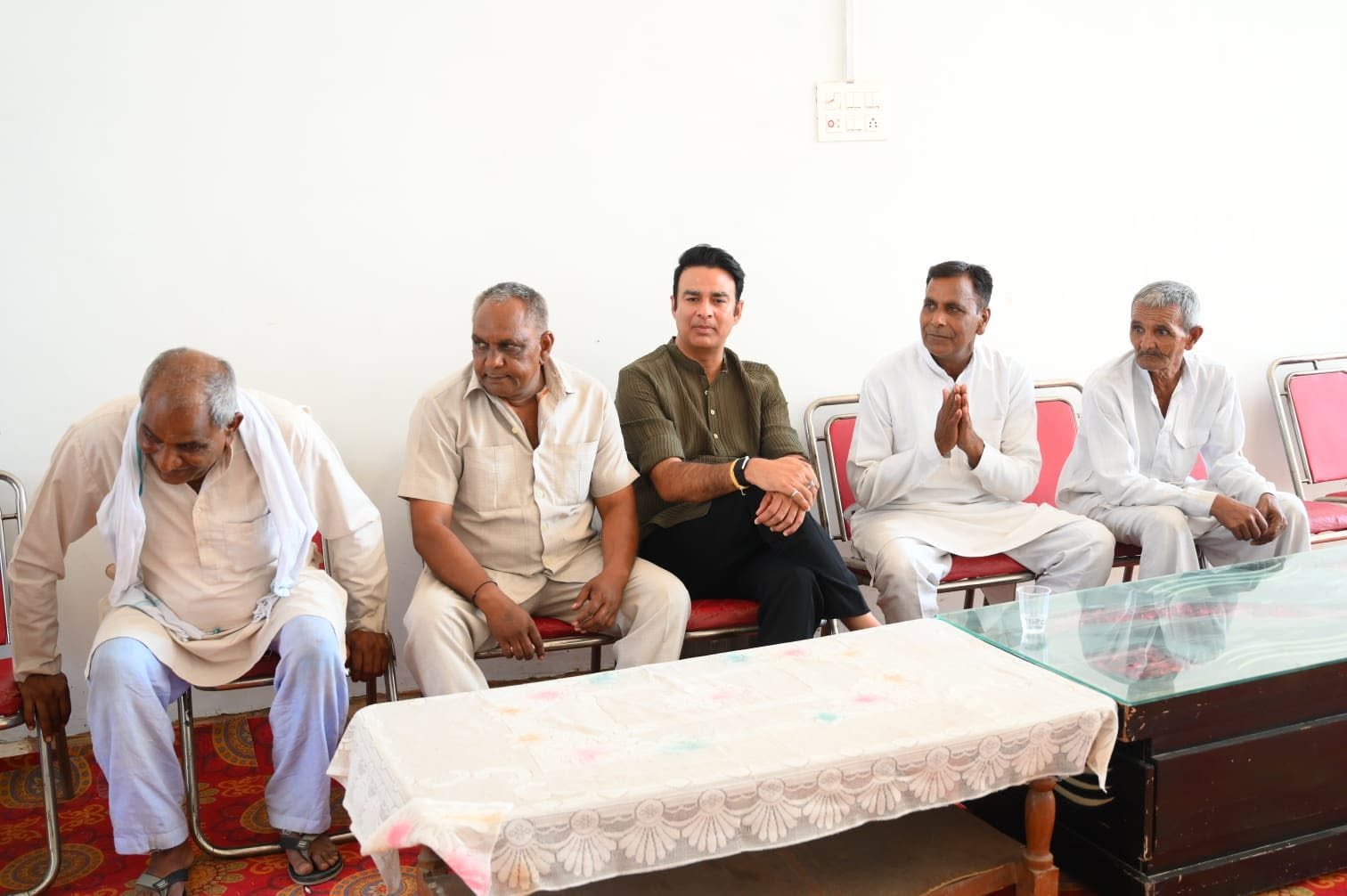 जनसेवा का पल