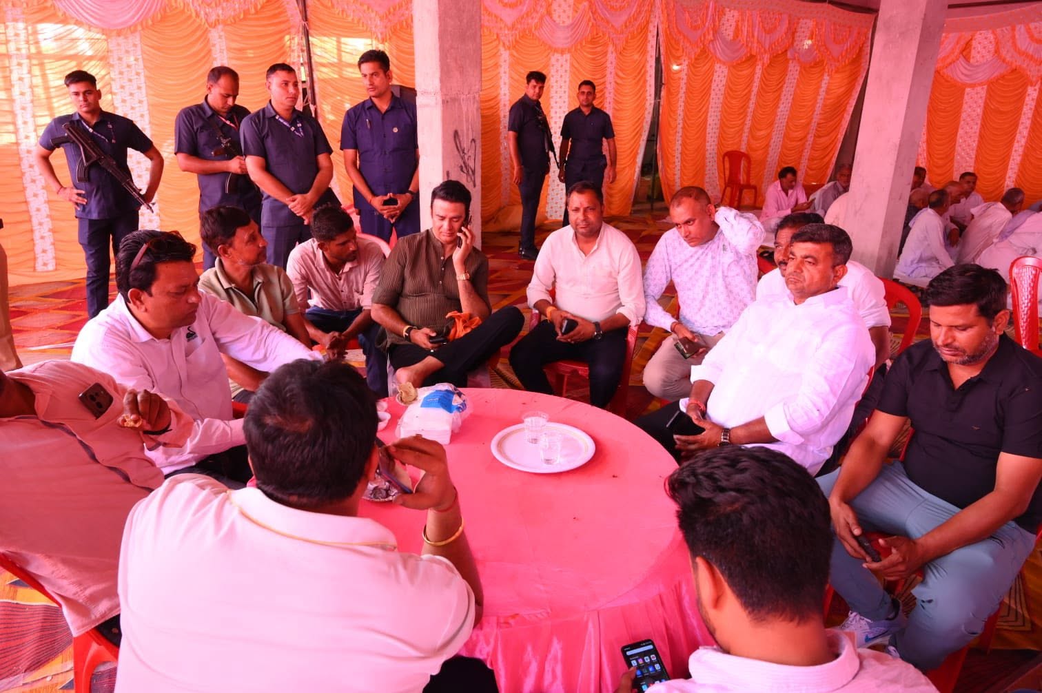 जनसेवा का पल