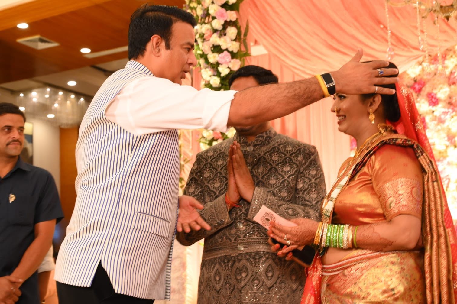 जनसेवा का पल