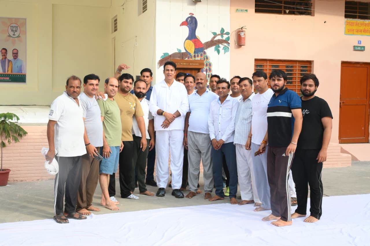 जनसेवा का पल