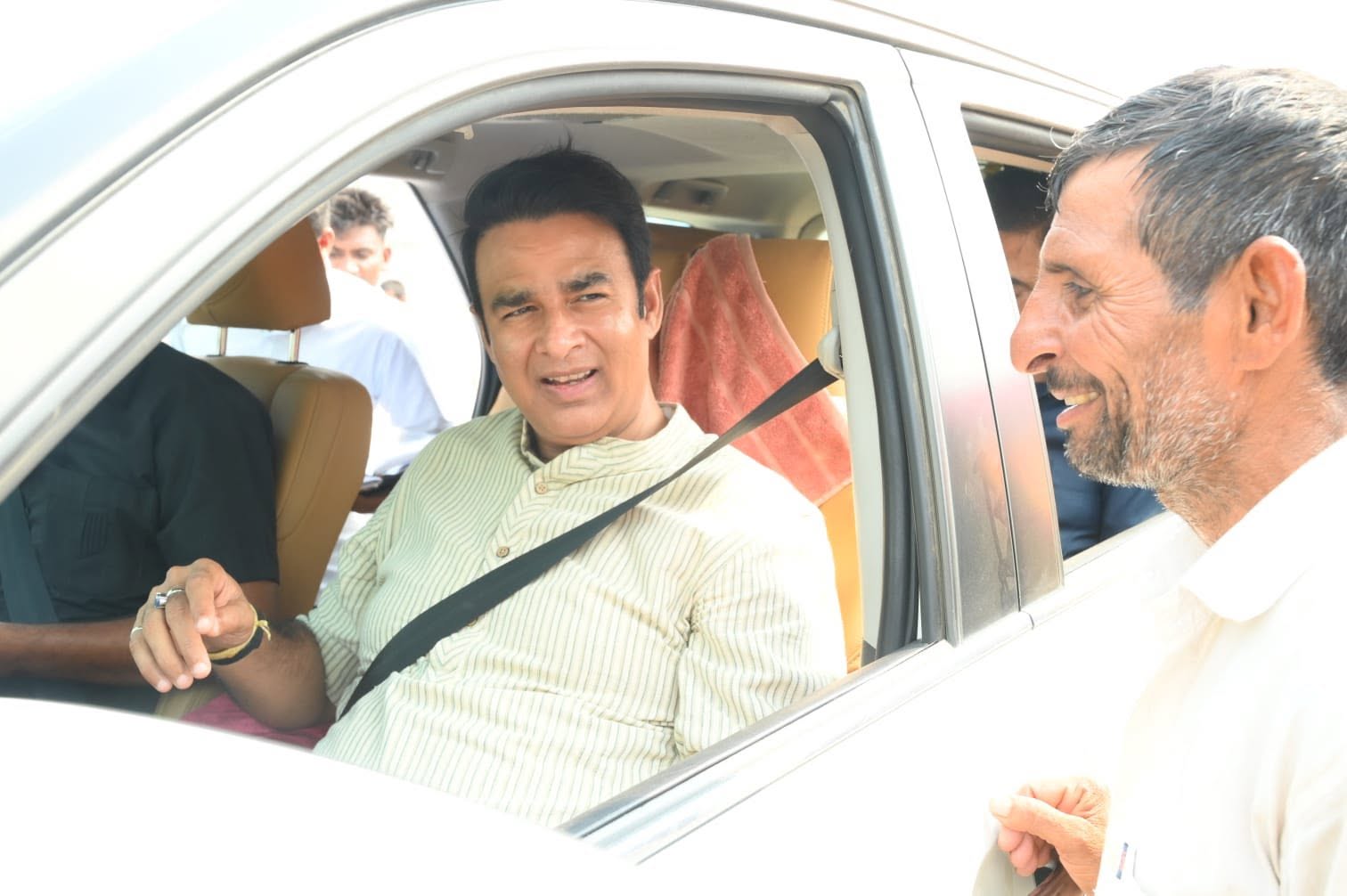 जनसेवा का पल