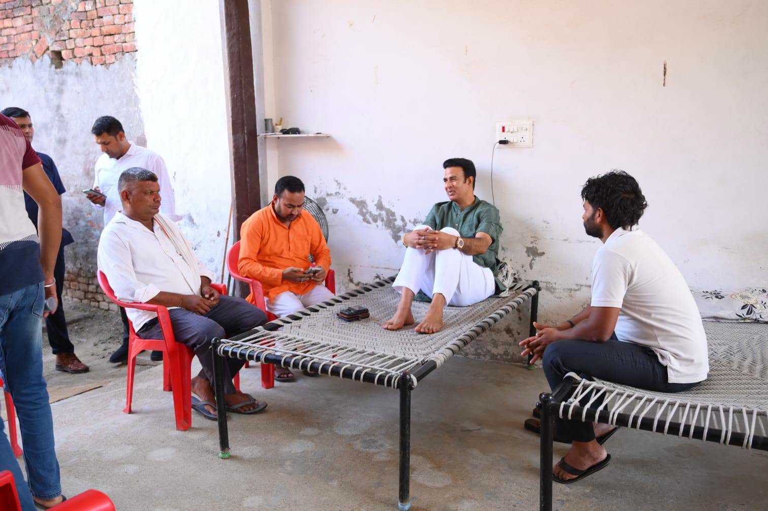 जनसेवा का पल