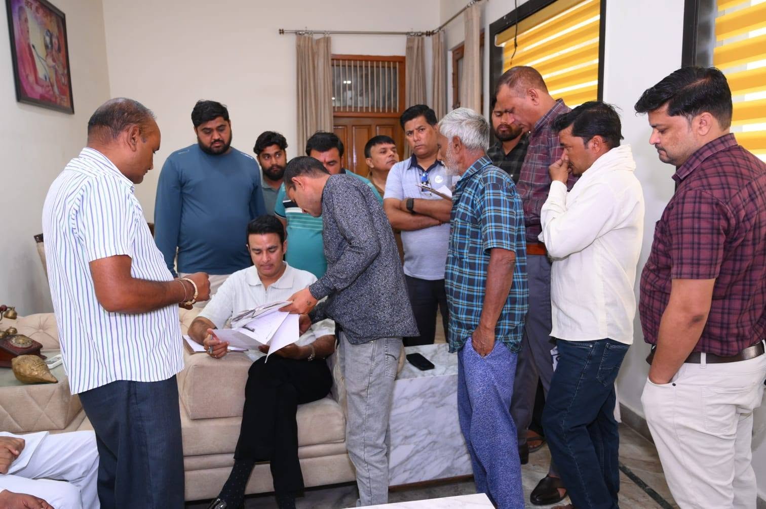 जनसेवा का पल