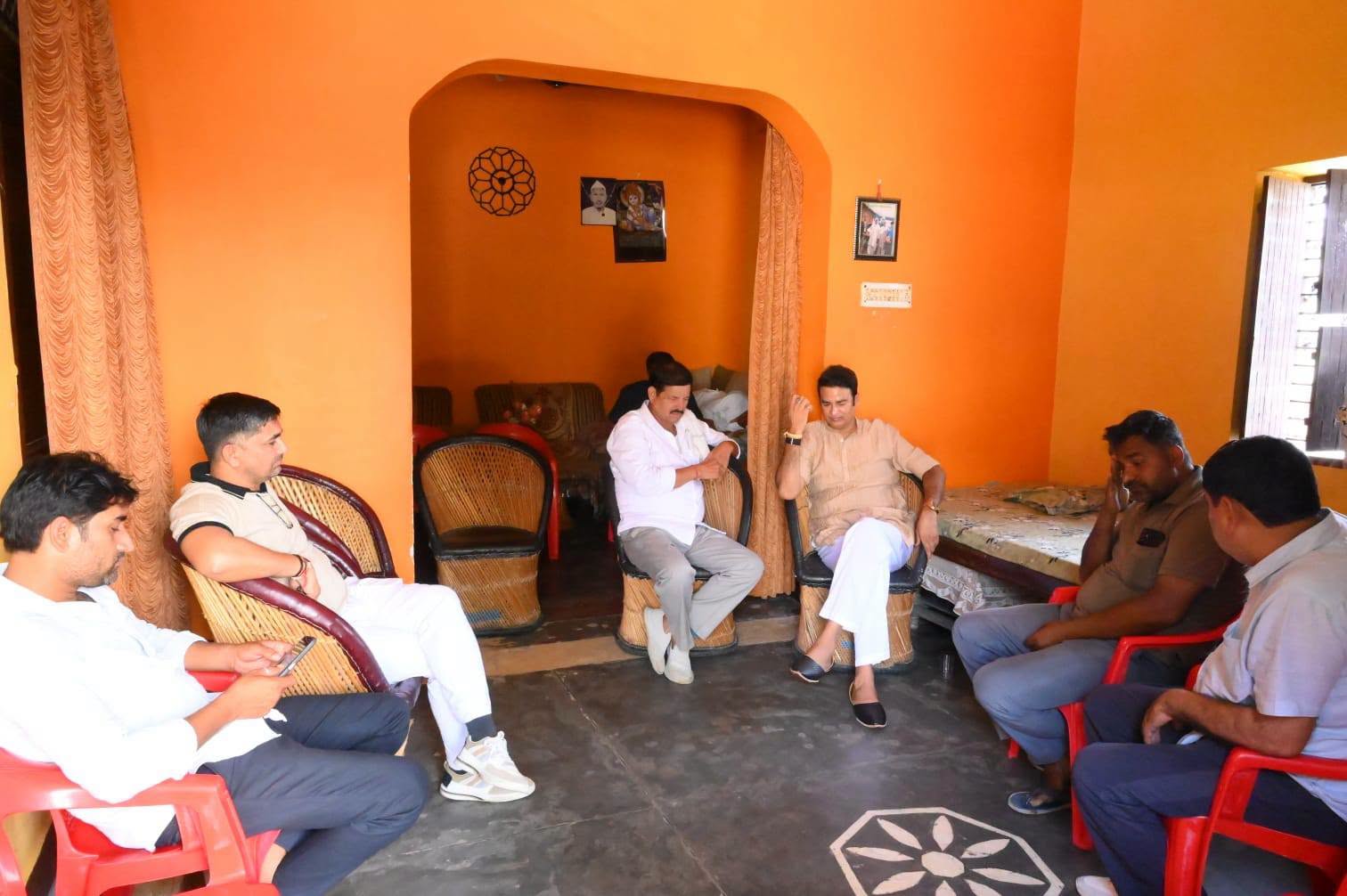 जनसेवा का पल