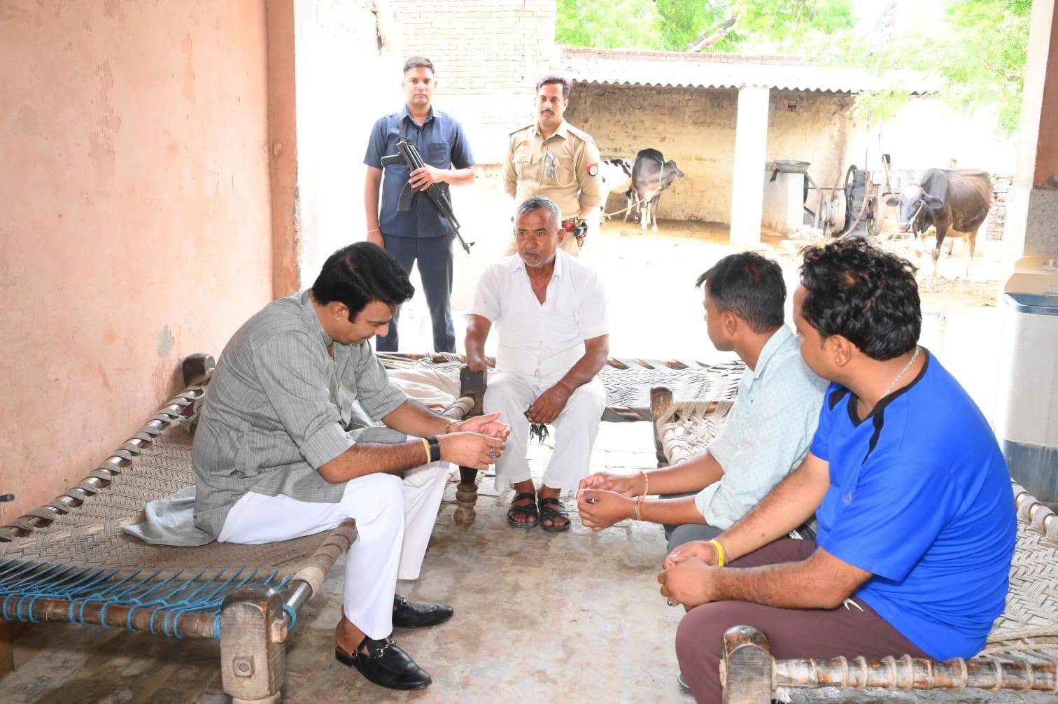 जनसेवा का पल