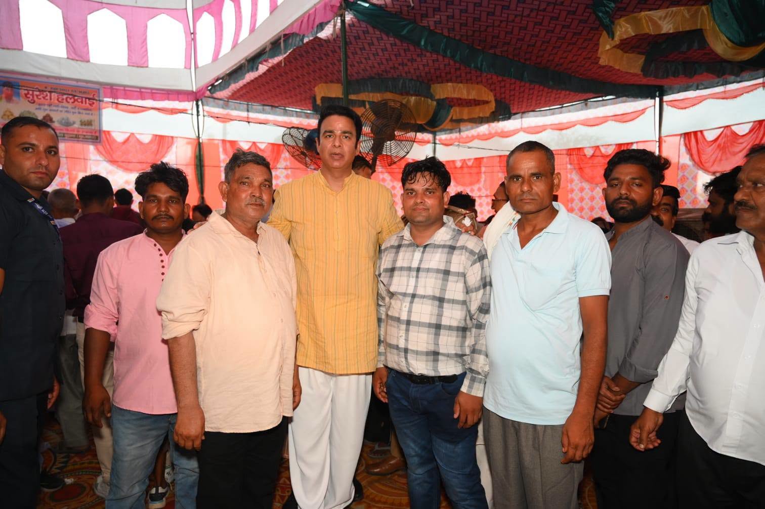 जनसेवा का पल