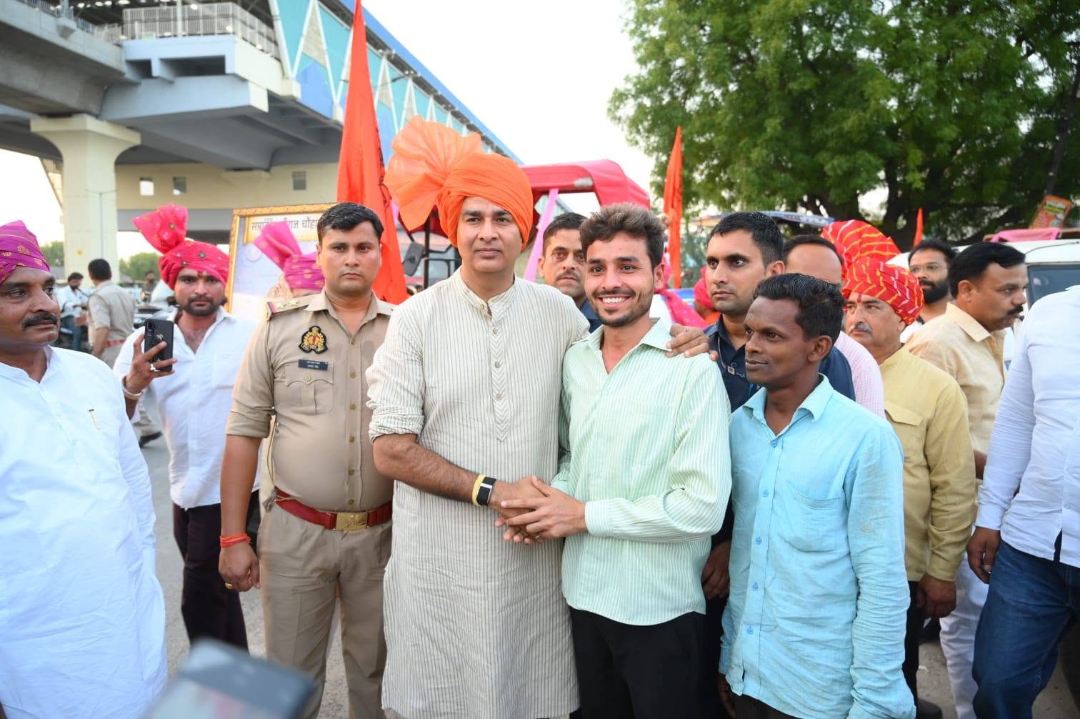 जनसेवा का पल