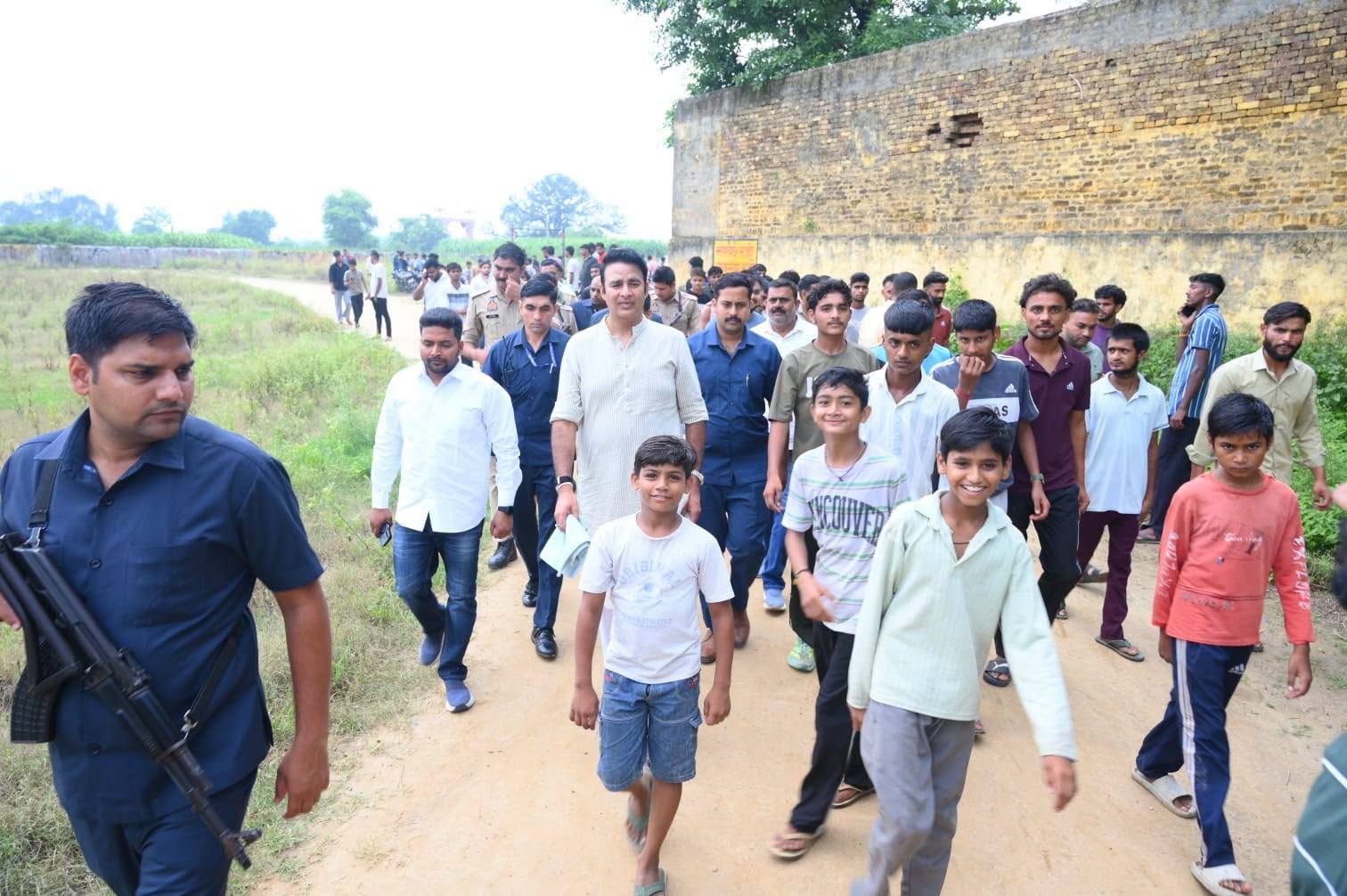 जनसेवा का पल