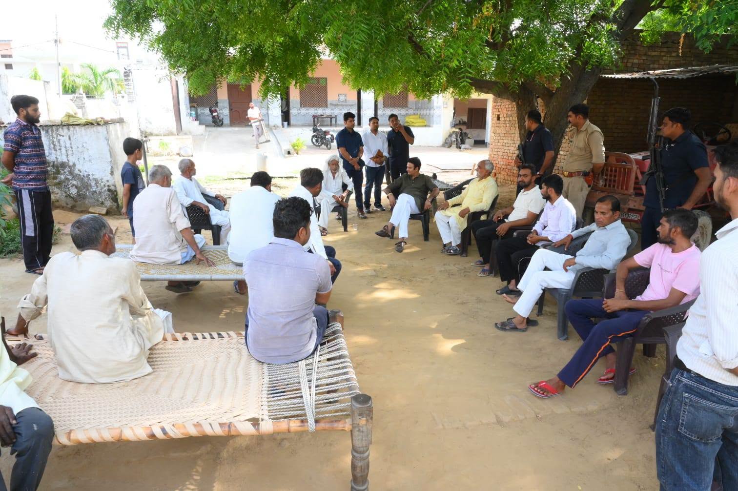 जनसेवा का पल