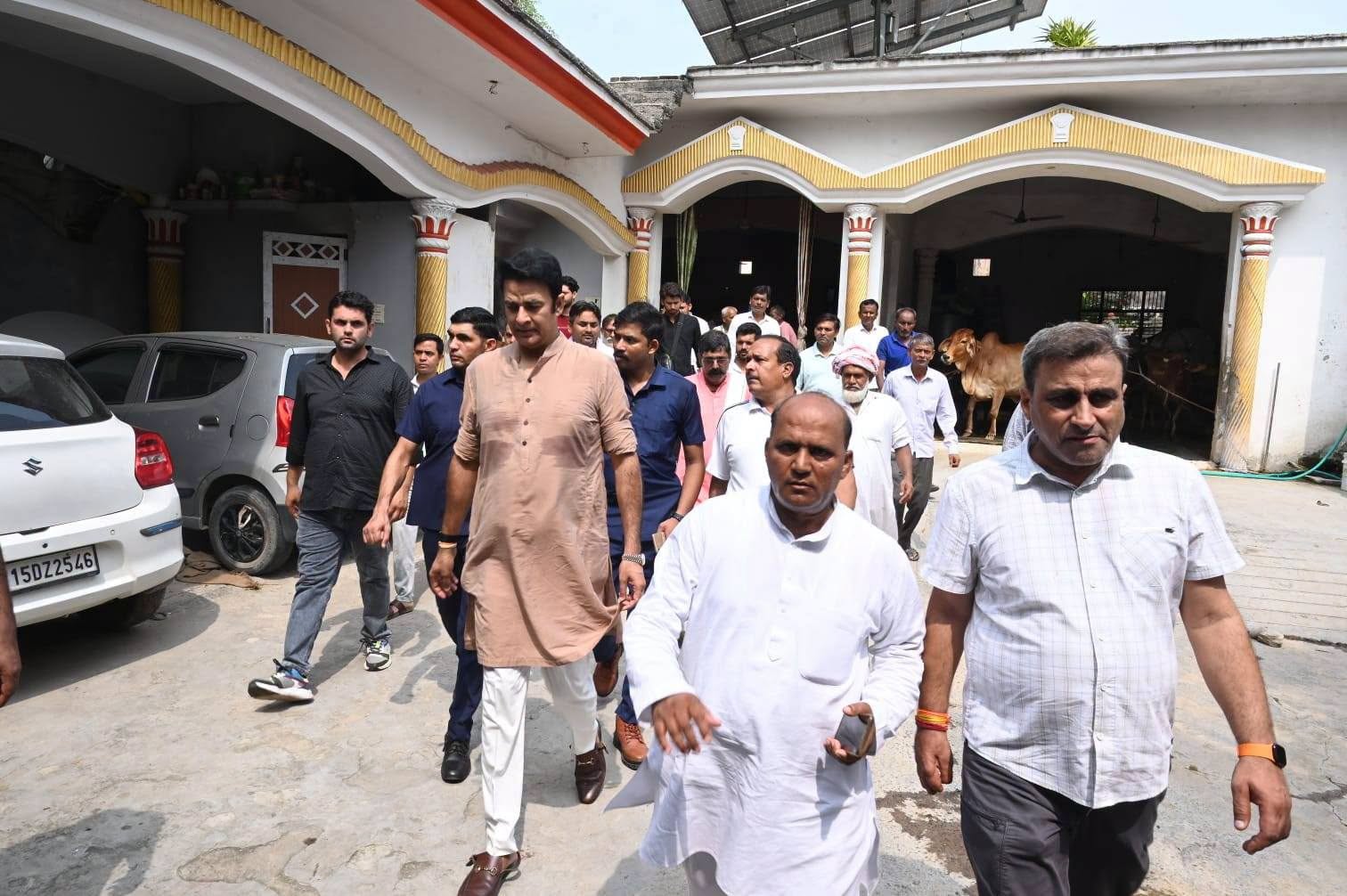 जनसेवा का पल