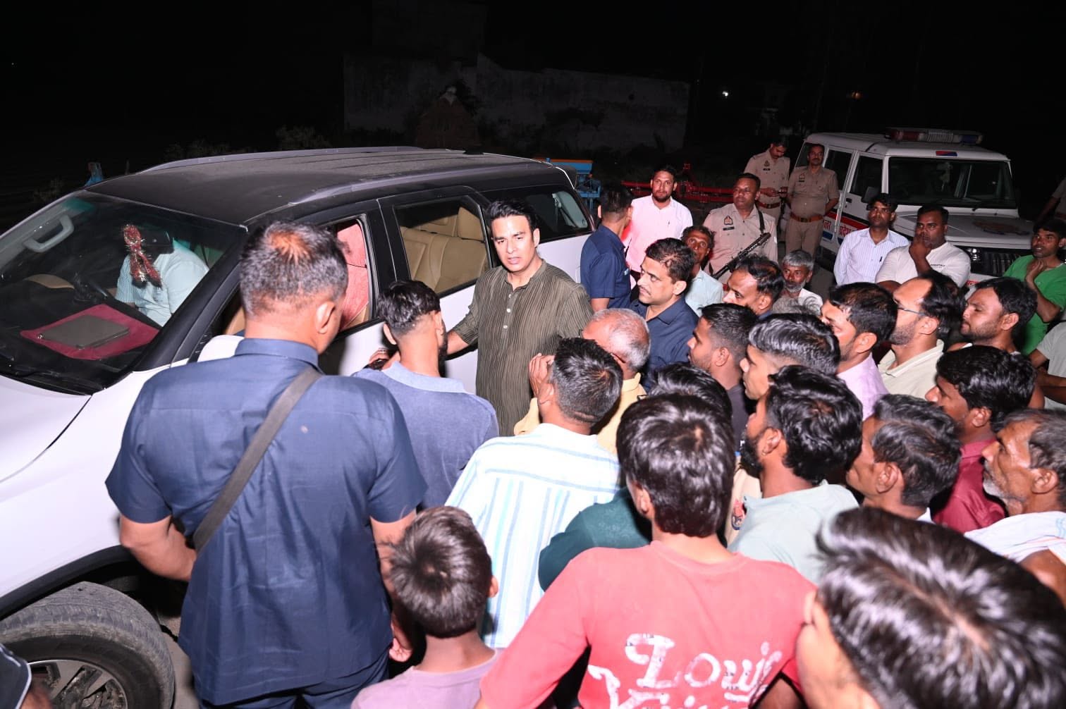 जनसेवा का पल