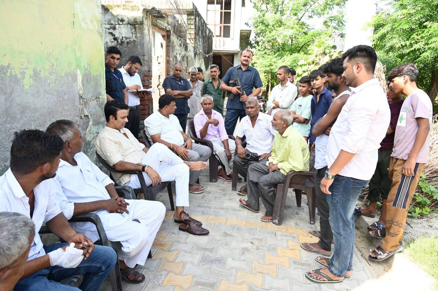 जनसेवा का पल