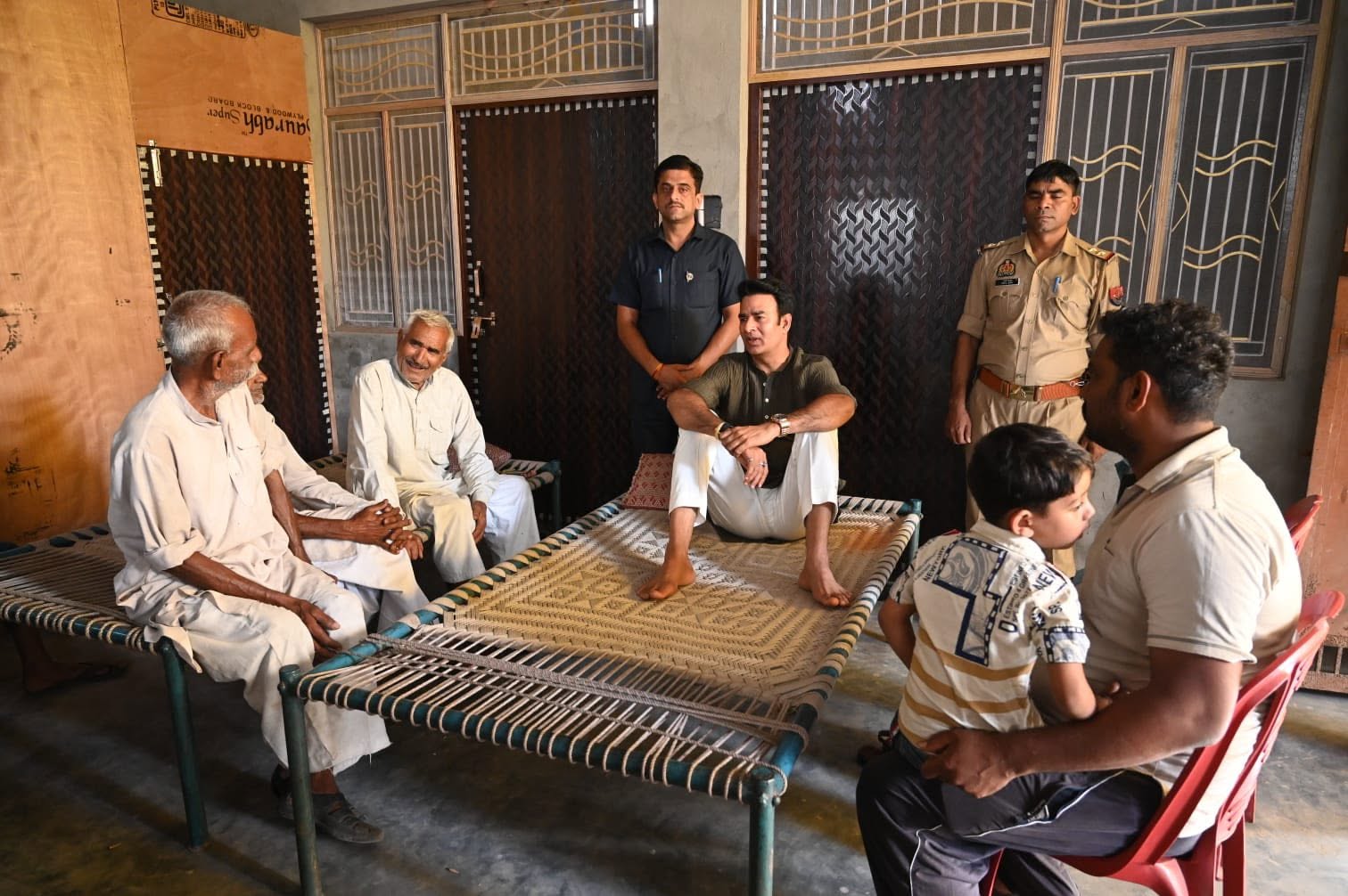 जनसेवा का पल