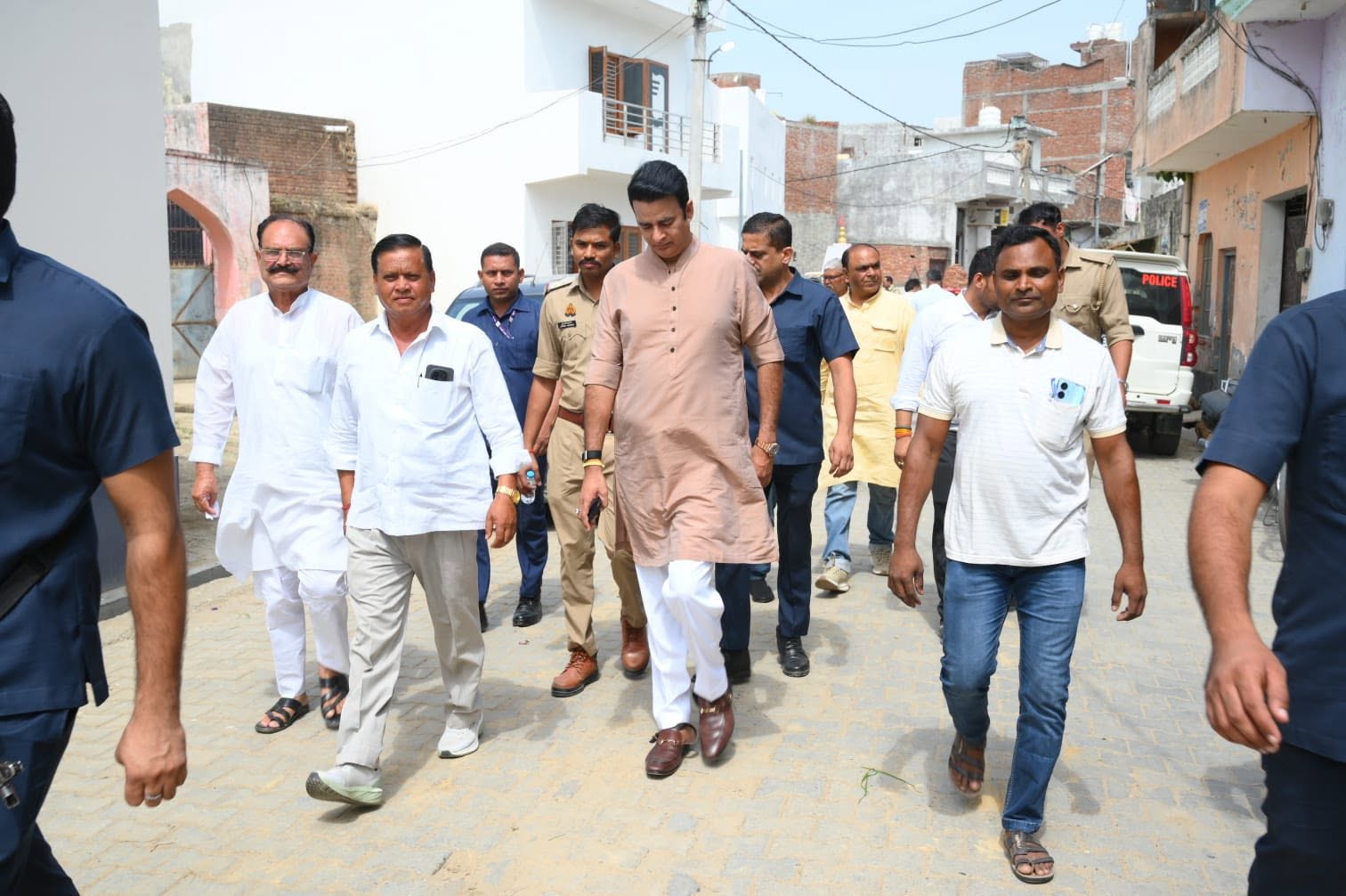 जनसेवा का पल
