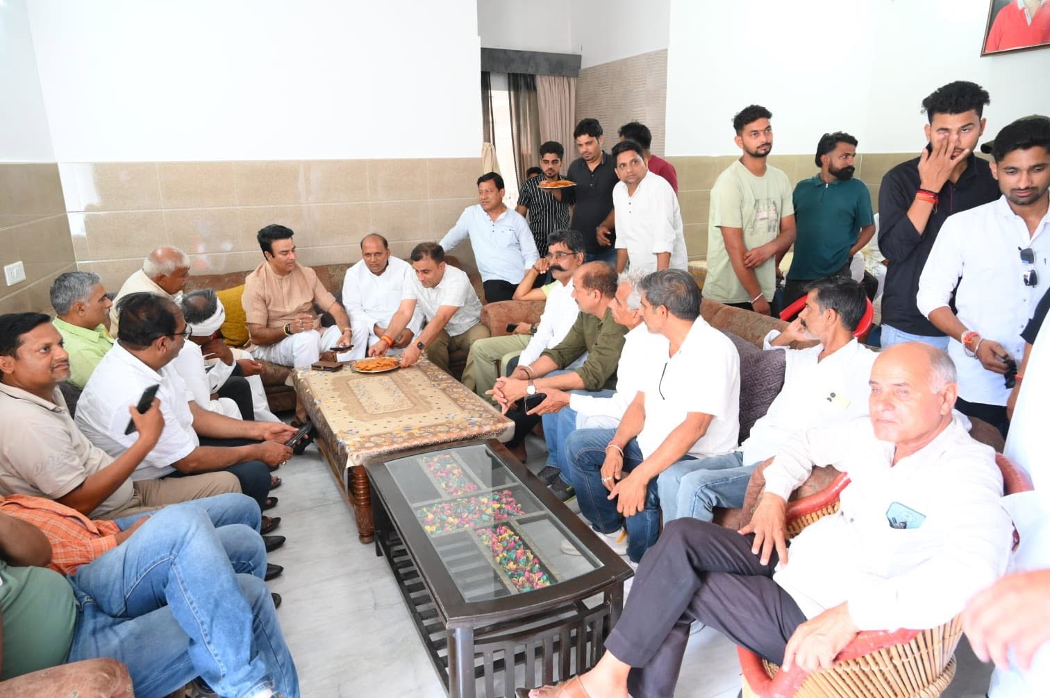 जनसेवा का पल
