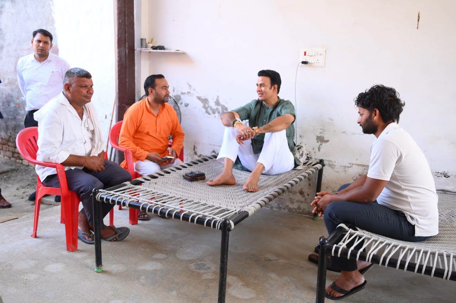 जनसेवा का पल
