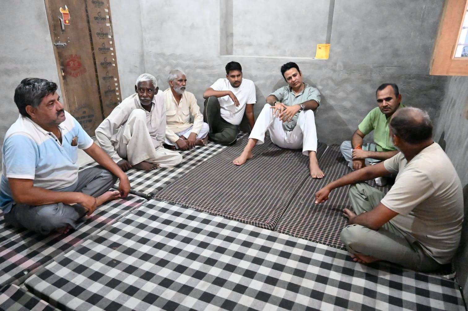 जनसेवा का पल
