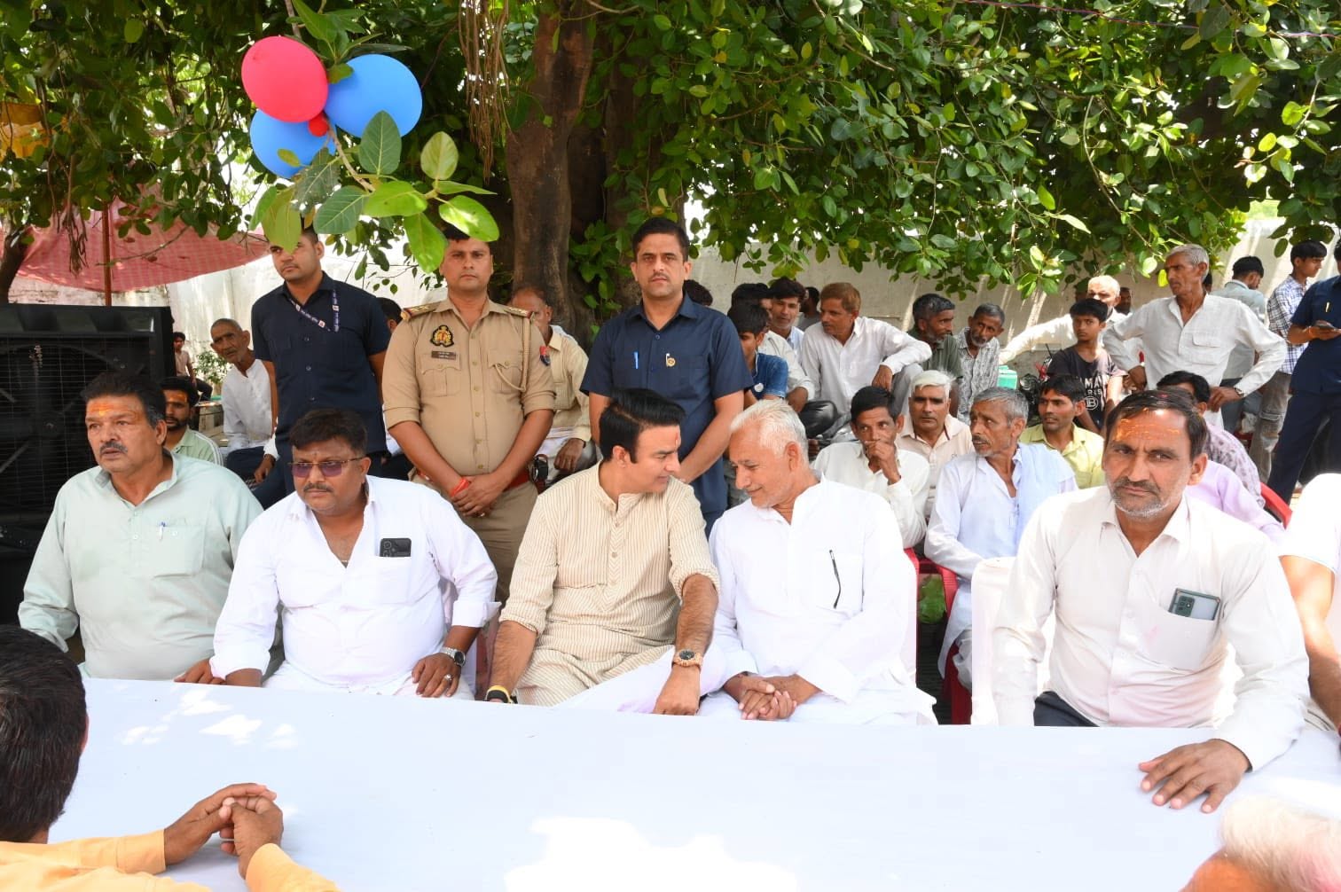 जनसेवा का पल
