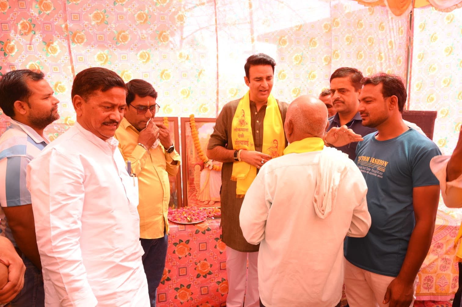 जनसेवा का पल