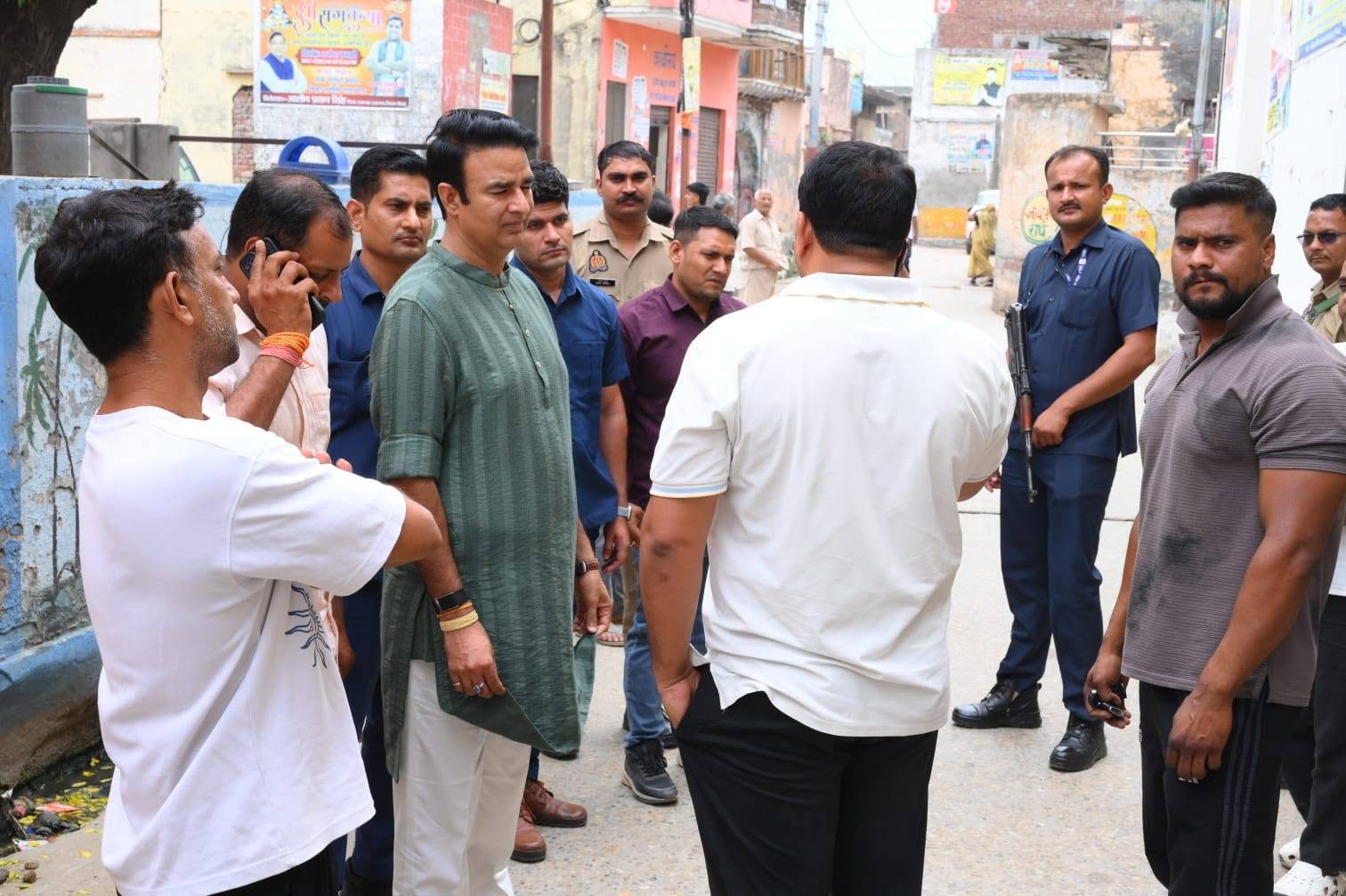 जनसेवा का पल
