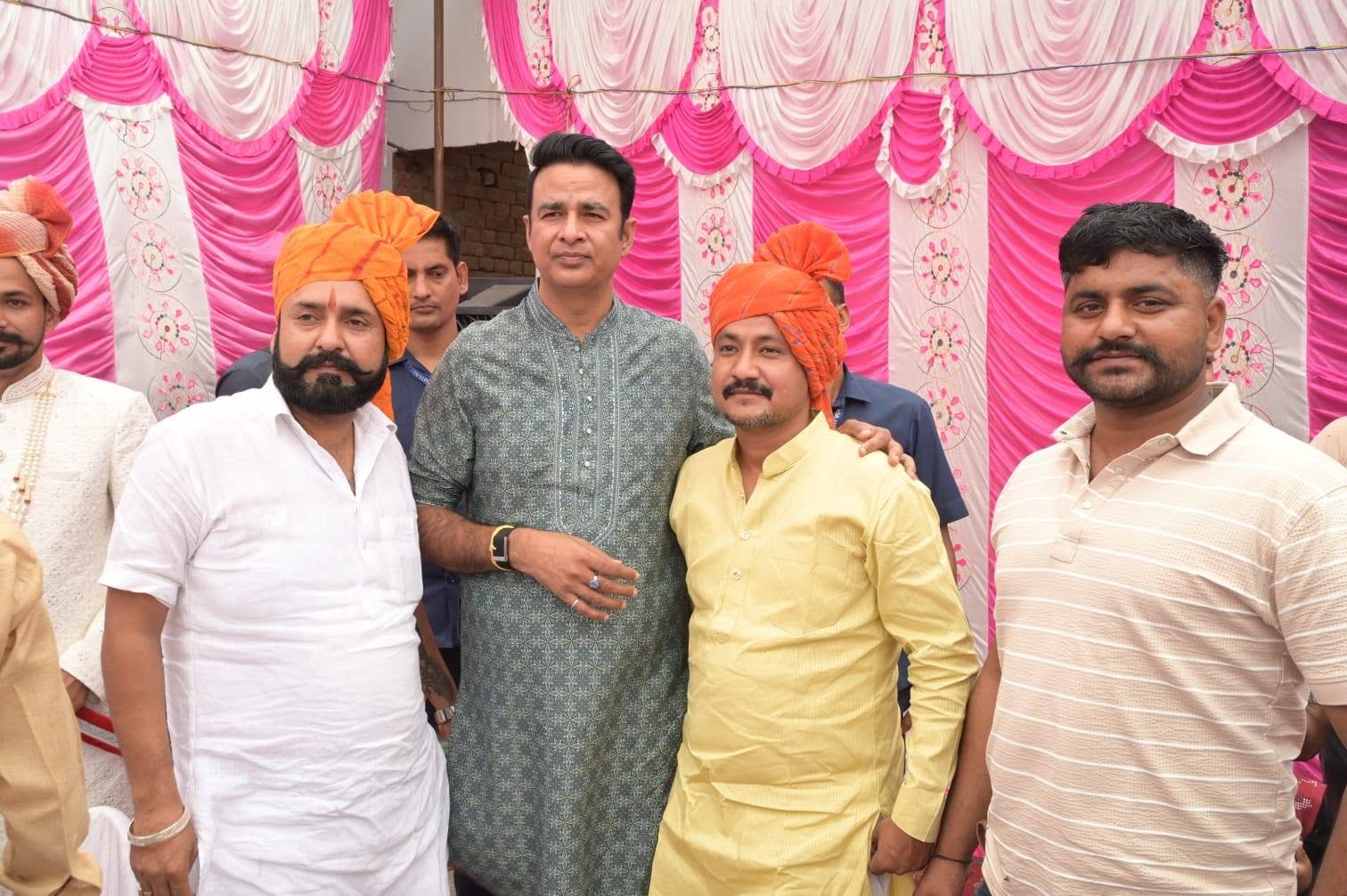 जनसेवा का पल