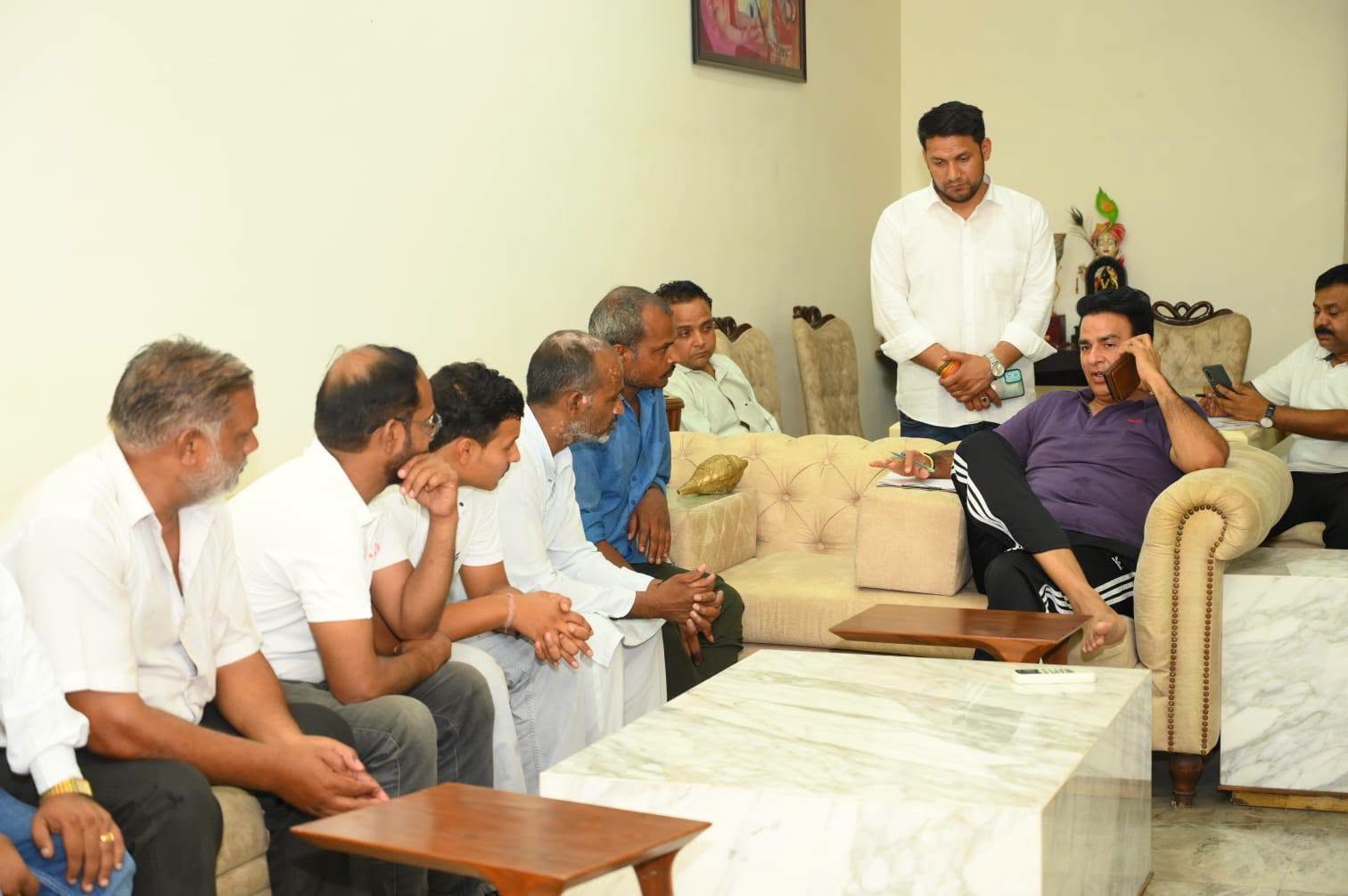 जनसेवा का पल