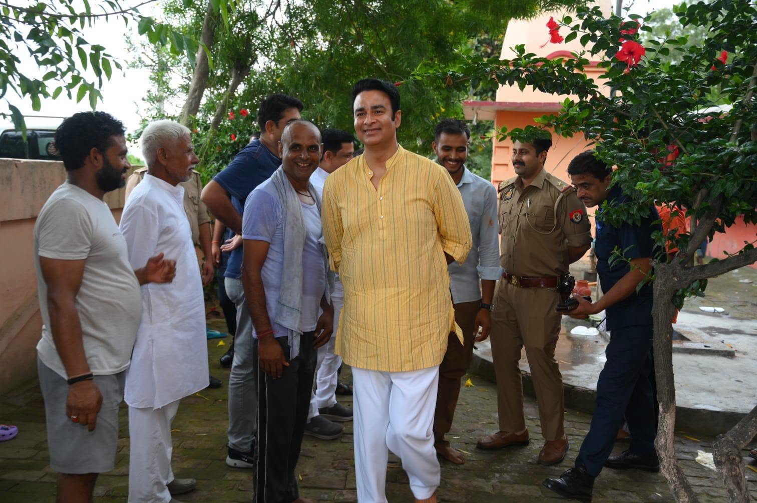 जनसेवा का पल